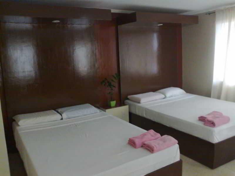 Queen\'S Beach Resort Manoc-Manoc Экстерьер фото