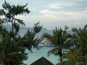 Queen\'S Beach Resort Manoc-Manoc Экстерьер фото
